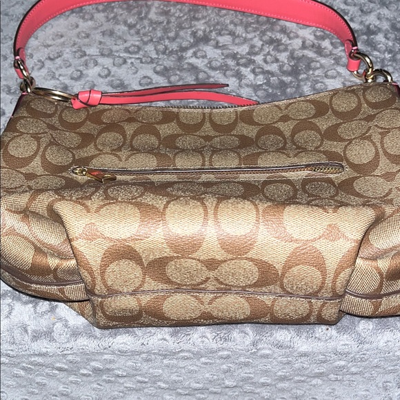 Coach Signature Shoulder Bag - Picture 7 of 10